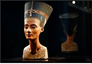 Finding Nefertiti